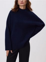 Wełniany sweter - granatowy. Niebieskie swetry klasyczne damskie Reserved, l, z wełny, bez kołnierzyka. Za 259.99 zł.