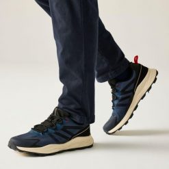 Buty Regatta Leighton. Zielone buty sportowe na co dzień męskie Regatta, z nylonu, bez zapięcia. Za 164.49 zł.
