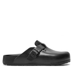 Klapki Birkenstock. Czarne klapki damskie Birkenstock, bez wzorów, bez obcasa. Za 249.99 zł.
