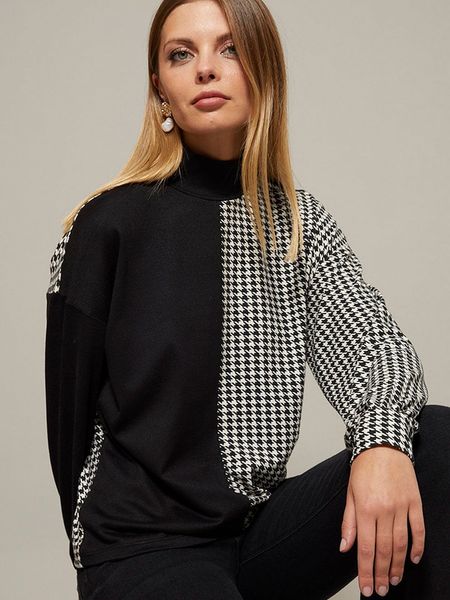 Happiness Istanbul Sweter w kolorze czarnym rozmiar: M. Czarne golfy damskie Happiness Istanbul, m, bez wzorów, bez ramiączek. Za 61.31 zł.