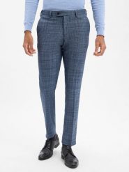Andrew James Spodnie - Mitch Mężczyźni Modern Fit niebieski, 48. Niebieskie spodnie materiałowe męskie Andrew James. Za 299.95 zł.