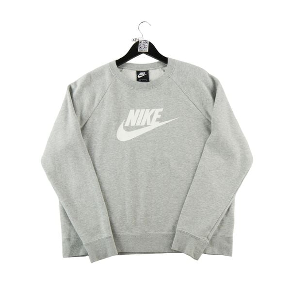 Second life - Nike bluza męska sweatshirt szara - Jak nowy. Szare bluzy sportowe męskie Nike, bez wzorów, z dresówki, sportowe, bez kołnierzyka, bez ramiączek. Za 106.46 zł.
