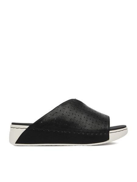 Go Soft Klapki CEO-R26SS02248 Czarny. Czarne klapki damskie GO SOFT, bez wzorów, ze skóry, bez obcasa. Za 119.99 zł.