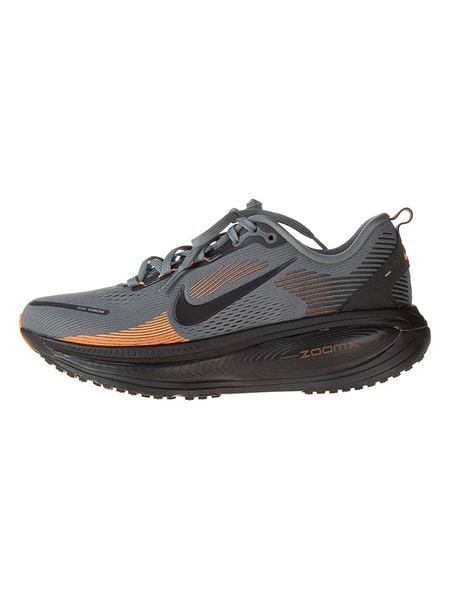 Nike Buty "Vomero 18" w kolorze antracytowo-pomarańczowym do biegania rozmiar: 41. Czarne obuwie do biegania damskie Nike. Za 358.48 zł.