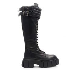 Kozaki Jenny Fairy. Czarne kozaki damskie Jenny Fairy, bez obcasa, na płaskiej podeszwie. Za 249.99 zł.