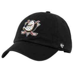 Czapka z daszkiem męska 47 NHL Anaheim Ducks Cap. Czarne czapki męskie 47 Brand, bez wzorów, z bawełny, sportowe. Za 109.99 zł.