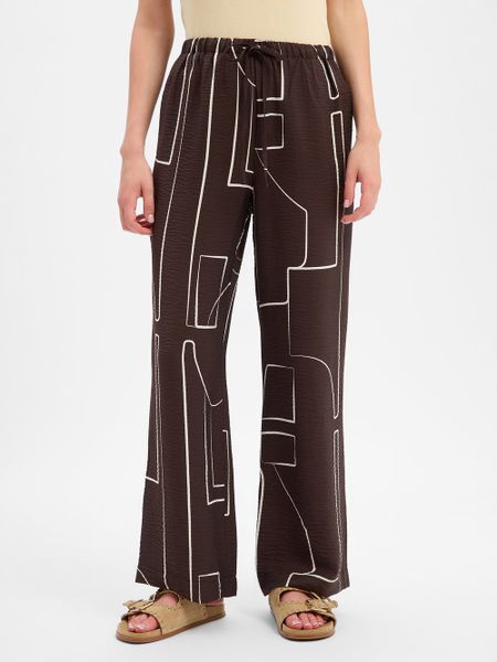 Someday spodnie z tkaniny Kobiety wiskoza brązowy, 40. Brązowe spodnie materiałowe damskie Someday, bez wzorów, z tkaniny. Za 399.95 zł.