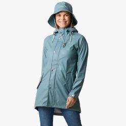 Kurtka przeciwdeszczowa turystyka damska Swedemount Väderöarna Coat wodoodporna. Zielone kurtki przeciwdeszczowe damskie SWEDEMOUNT, xs, z kapturem. Za 223.99 zł.
