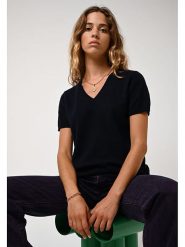 AUTHENTIC CASHMERE Kaszmirowa koszulka "Kali" w kolorze granatowym rozmiar: M. Niebieskie bluzki damskie AUTHENTIC CASHMERE, m, bez wzorów, z kaszmiru, bez kołnierzyka, bez ramiączek. Za 234.94 zł.