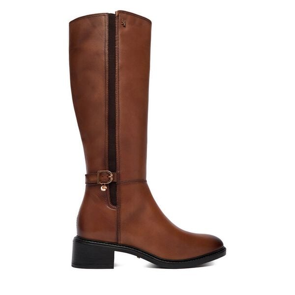 Kozaki MEXX. Brązowe kozaki damskie Mexx, bez obcasa, na płaskiej podeszwie. Za 339.99 zł.