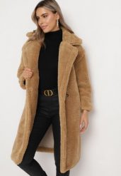 Beżowy Płaszcz Teddy z Imitacji Futra Zapinany na Guziki Yohanatis. Brązowe płaszcze damskie Born2be, l, bez wzorów, z futra. Za 229.99 zł.