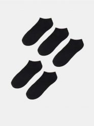 Skarpetki BASIC 5 pack - czarny. Czarne skarpetki męskie Sinsay, bez wzorów. Za 9.99 zł.