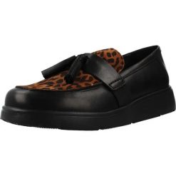 Buty GEOX D ARLARA Nadruk zwierzęcy. Obuwie treningowe damskie Geox, na fitness i siłownię. Za 388.99 zł.