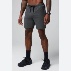 Krótki podwójny Fabletics The One 7". Szare szorty męskie FABLETICS, na fitness i siłownię. Za 305.70 zł.