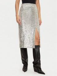 Szorty z wiskozą PLUS SIZE - różowy. Czerwone szorty damskie Sinsay, bez wzorów, z materiału. Za 39.99 zł.