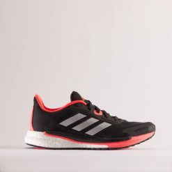 Buty do biegania damskie Adidas Supernova Unite. Obuwie do biegania damskie Adidas. W wyprzedaży za 349.99 zł.