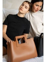 Maison héritage PARIS Skórzana torebka "Jini Paille" w kolorze jasnobrązowym - 35 x 25 x 15 cm rozmiar: onesize. Brązowe torebki klasyczne damskie maison héritage PARIS, bez wzorów, z materiału, bez dodatków. Za 404.99 zł.