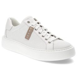 Białe Sneakersy Nessi Modne Półbuty Damskie. Białe półbuty damskie Nessi, bez wzorów, ze skóry, eleganckie, bez obcasa. Za 479.00 zł.