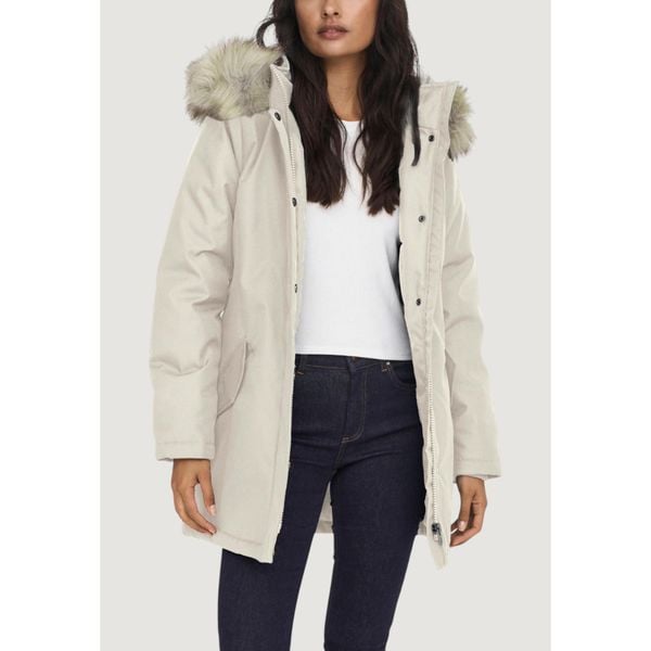 Parka Kobieta ONLY ONLNEWKATY PARKA LIFE OTW CC. Brązowe parki damskie Only, na zimę, bez wzorów. Za 372.50 zł.