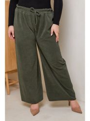 Curvy Lady Spodnie sztruksowe w kolorze khaki rozmiar: 48/50. Brązowe spodnie materiałowe damskie Curvy Lady, bez wzorów, ze sztruksu, klasyczne, z standardowym stanem. Za 105.63 zł.