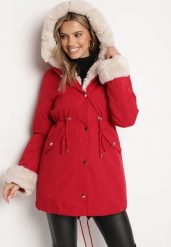 Bordowa Kurtka Parka z Kapturem i Odpinanym Futerkiem Ninria. Czerwone kurtki damskie Born2be, l, bez wzorów, z dzianiny. Za 259.99 zł.