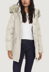 Parka Kobieta ONLY ONLNEWKATY PARKA LIFE OTW CC. Czarne parki damskie Only, na zimę, s, bez wzorów. Za 301.00 zł.