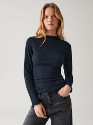 OPUS Koszulka w kolorze granatowym rozmiar: 42. Niebieskie bluzki damskie Opus, bez wzorów, bez kołnierzyka, bez ramiączek. Za 100.99 zł.