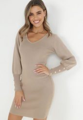 Beżowa Sukienka Dopasowana Dhamasa. Brązowe sukienki damskie Born2be, na jesień, bez wzorów, z dzianiny, eleganckie, bez kołnierzyka, bez ramiączek, mini, dopasowane. Za 99.99 zł.