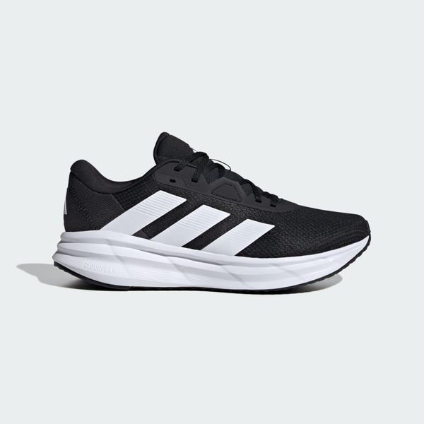 Buty Galaxy 7 Running. Białe obuwie do biegania damskie Adidas. W wyprzedaży za 179.25 zł.