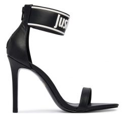 Sandały Just Cavalli. Czarne sandały damskie Just Cavalli, bez wzorów, bez obcasa, na szpilce. Za 896.99 zł.