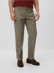 Spodnie straight z kantem - brązowy. Brązowe spodnie materiałowe męskie Reserved, bez wzorów, z bawełny. Za 159.99 zł.