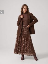 Bawełniana koszulka z golfem - brązowy. Brązowe t-shirty damskie Sinsay, l, bez wzorów, z bawełny, bez kołnierzyka. Za 25.99 zł.