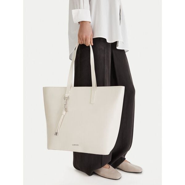 Torebka Lasocki. Torebki klasyczne damskie Lasocki, bez wzorów, bez dodatków. Za 199.99 zł.