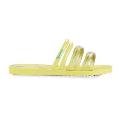 Klapki damskie Ipanema Puffer Slide. Czerwone klapki damskie Ipanema, bez wzorów, bez obcasa. Za 89.99 zł.