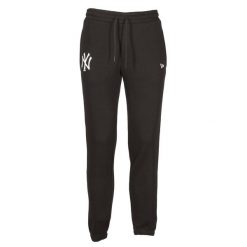 Jogging New York Yankees MLB Team Logo. Białe spodnie dresowe męskie New Era, bez wzorów, z dresówki. Za 234.45 zł.