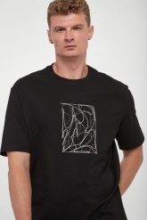 T-shirt męski z haftem ARMANI EXCHANGE. T-shirty męskie Armani Exchange, m, bez wzorów, bez kołnierzyka. W wyprzedaży za 168.35 zł.