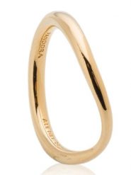 Pandora Pozłacany pierścionek rozmiar: 50. Żółte pierścionki damskie Pandora, metalowe. Za 191.45 zł.
