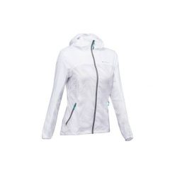 Kurtka turystyczna FH500 Helium Wind damska. Białe kurtki damskie QUECHUA, xl, bez wzorów, z materiału, bez kaptura. W wyprzedaży za 59.99 zł.