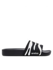 Melissa Klapki Melissa Chill Slide Ii Ad 36097 Czarny. Czarne klapki damskie Melissa, bez wzorów, z tworzywa sztucznego, bez obcasa. Za 219.99 zł.