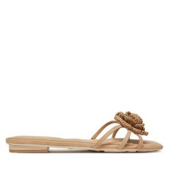 Klapki Aldo. Brązowe klapki damskie Aldo, bez wzorów, bez obcasa. Za 259.99 zł.