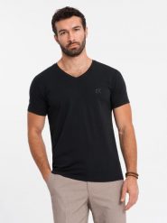 T-shirt męski V-neck SLIM FIT z elastanem i printem – czarny V1 OM-TSBC-0221 - XXL. Czarne t-shirty męskie Ombre Clothing, l, bez wzorów, z bawełny, bez kołnierzyka. W wyprzedaży za 39.99 zł.