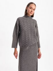 BGN Sweter w kolorze szarym rozmiar: 34. Szare golfy damskie BGN, bez wzorów, ze splotem, bez ramiączek. Za 87.81 zł.
