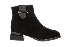 Botki Loretta Vitale W3313 Black 514287, Czarny, Skóra naturalna - 38. Czarne botki damskie Loretta Vitale, ze skóry, bez obcasa, na obcasie, bez zapięcia. W wyprzedaży za 343.99 zł.