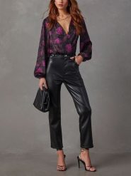 Milan Kiss Bluzka w kolorze fioletowym rozmiar: M. Różowe bluzki damskie Milan Kiss, m, bez wzorów, bez kołnierzyka, bez ramiączek. Za 139.54 zł.