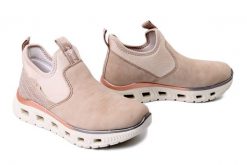 RIEKER M6053-62 beige, półbuty damskie. Brązowe półbuty damskie Rieker, bez wzorów, bez obcasa. Za 293.61 zł.