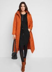 Sukienka shirtowa z ciężkiej bawełny. Czarne sukienki damskie bonprix, bez wzorów, z bawełny, bez kołnierzyka, bez ramiączek. Za 102.99 zł.