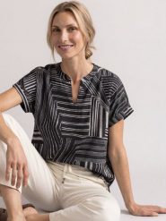 Street One koszulka typu bluzka Kobiety wiskoza niebieski, 46. Niebieskie t-shirty damskie Street One, bez wzorów, z wiskozy, bez kołnierzyka. Za 199.95 zł.