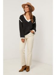 Soft Cashmere Sweter w kolorze czarnym rozmiar: 34/36. Czarne swetry klasyczne damskie Soft Cashmere, bez kołnierzyka. Za 143.56 zł.