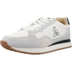 Buty LE COQ SPORTIF JET STAR_2 Biały. Białe buty trekkingowe męskie Le Coq Sportif, ze skóry, bez zapięcia, trekkingowe. Za 325.99 zł.