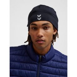 Czapka Hummel Performance. Czarne czapki męskie HUMMEL, bez wzorów, z materiału, sportowe. Za 47.99 zł.